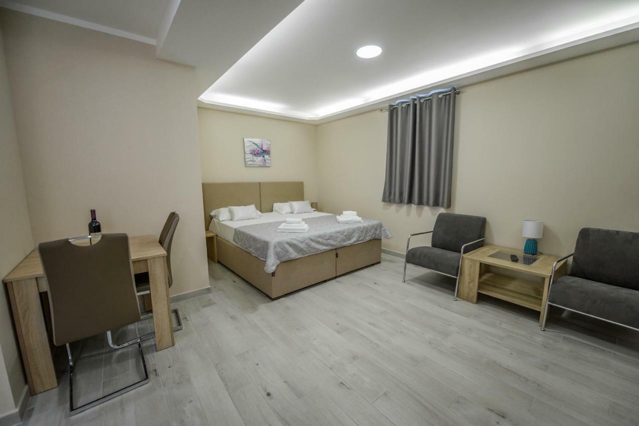 Apartment Vrutak Котор Екстер'єр фото