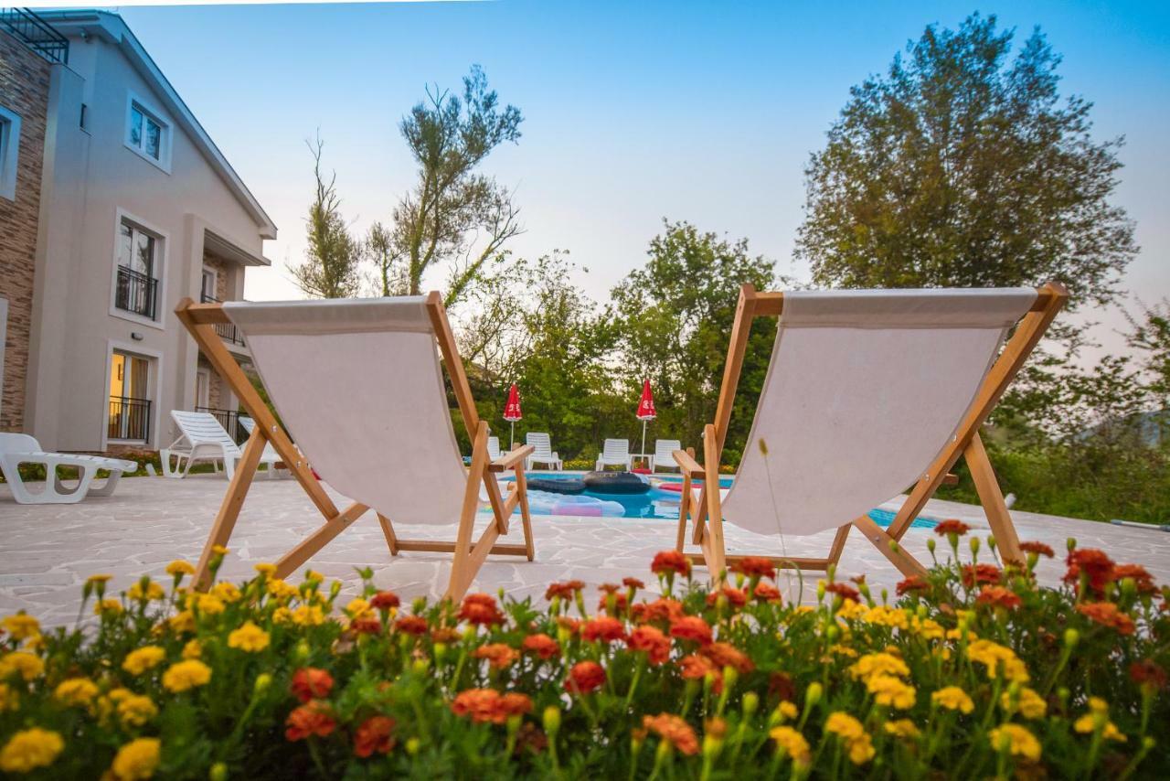 Apartment Vrutak Котор Екстер'єр фото