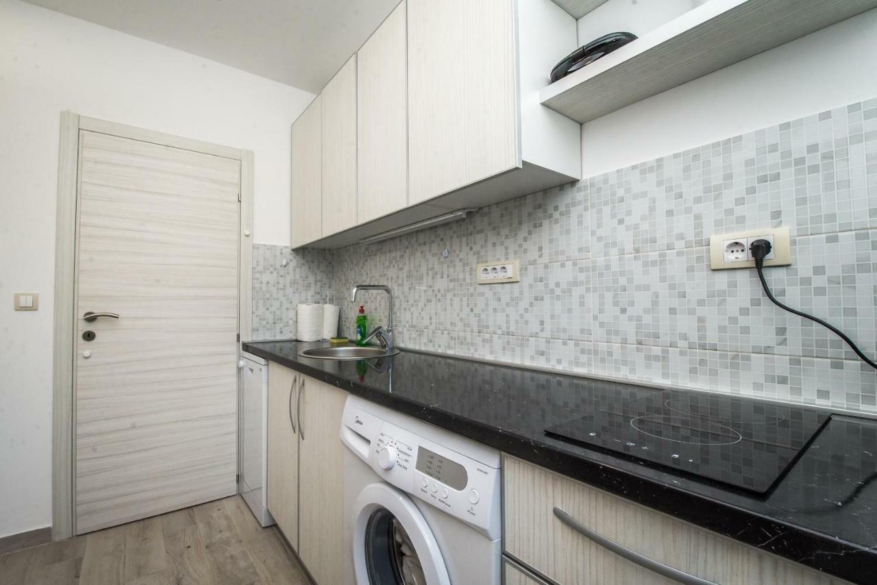 Apartment Vrutak Котор Екстер'єр фото